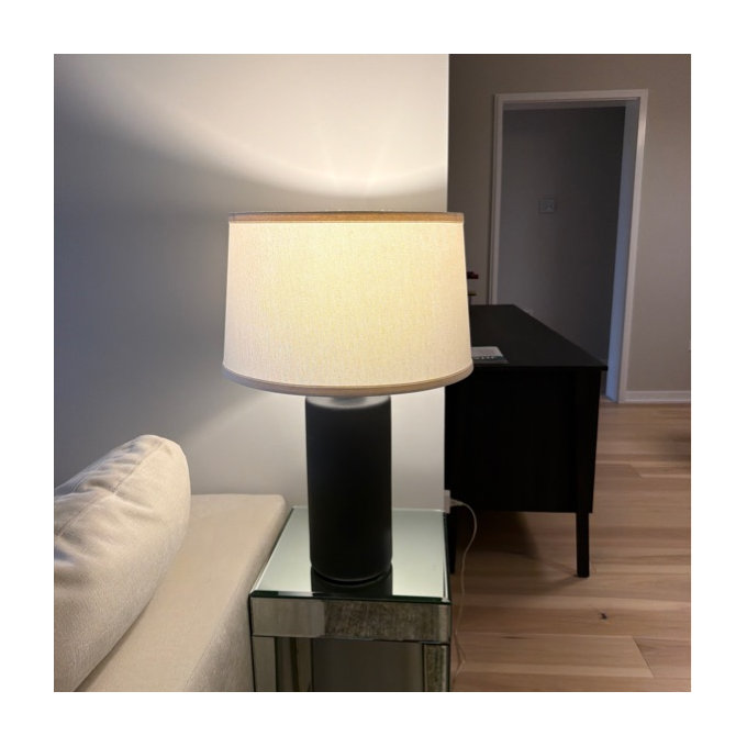The Art of the Bedside Vignette: Soft Geometry and Natural Weaves