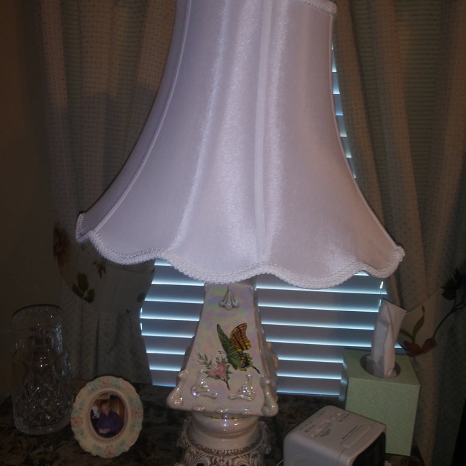 The Art of the Gentle Flare: Styling a Classic Linen Bell Lamp Shade